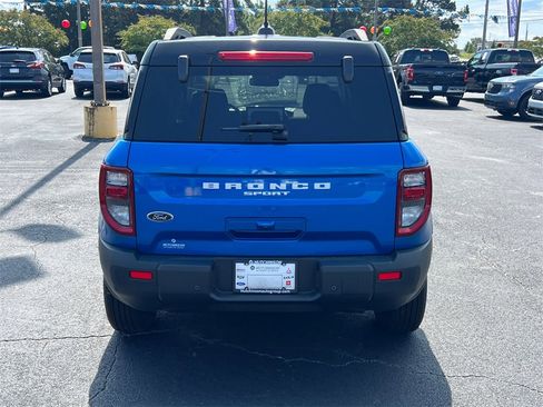 Used 2025 Ford Bronco Sport Outer Banks image 6