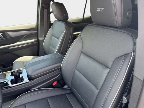 New 2026 Buick Enclave Sport Touring w/ Power Package FWD image 20