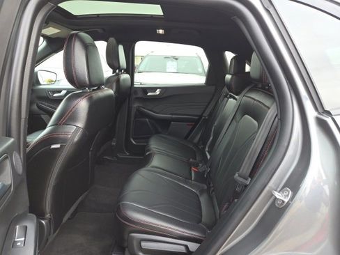 Certified 2025 Ford Escape ST-Line Elite w/ Premium Technology Package image 45