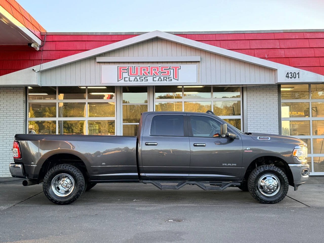 Used 2019 RAM 3500 Big Horn AWD/4WD image 2