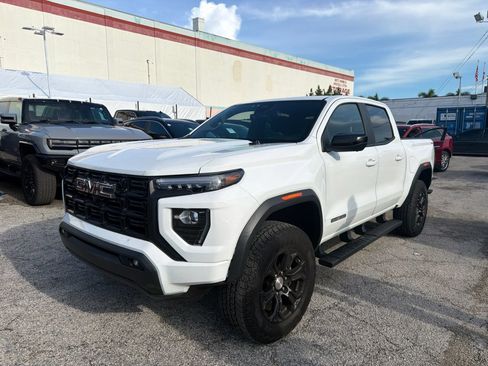 Used 2024 GMC Canyon Elevation w/ Convenience Package AWD/4WD image 1