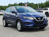 Used 2022 Nissan Rogue Sport S image 2