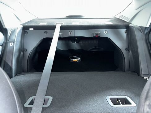 Used 2023 Hyundai Elantra SEL w/ Convenience Package image 6