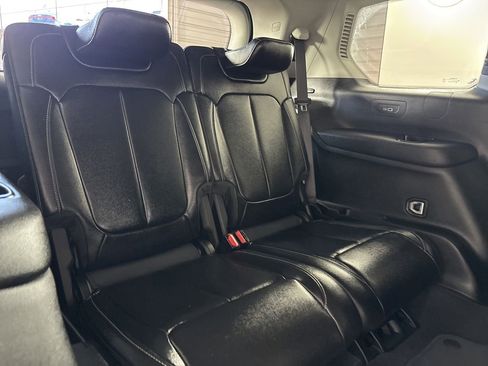 Used 2022 Jeep Grand Cherokee L Limited image 31