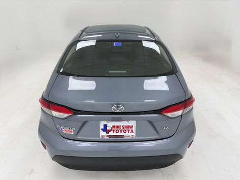 Used 2024 Toyota Corolla LE FWD image 39