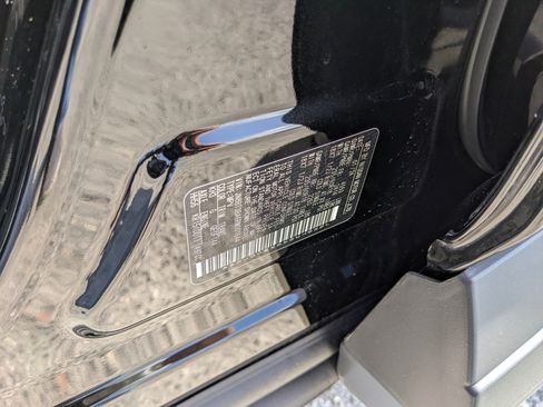 Used 2024 Nissan Rogue SV w/ SV Premium Package image 38