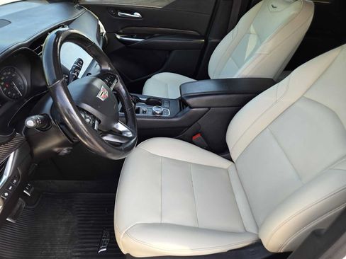Used 2020 Cadillac XT4 Sport w/ Technology Package FWD image 14