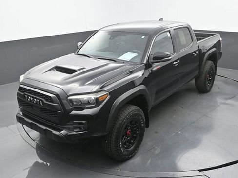 Used 2018 Toyota Tacoma TRD Pro AWD/4WD image 32