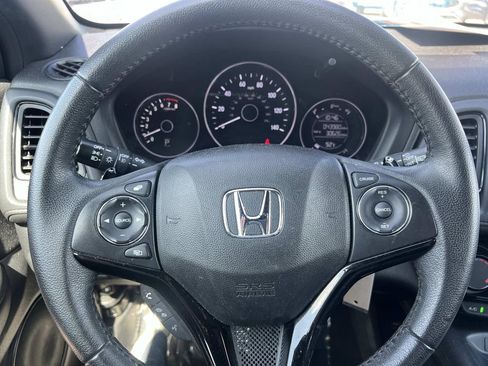 Used 2021 Honda HR-V Sport image 15
