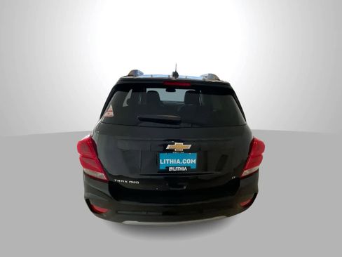 Used 2019 Chevrolet Trax LT w/ LT Convenience Package image 7