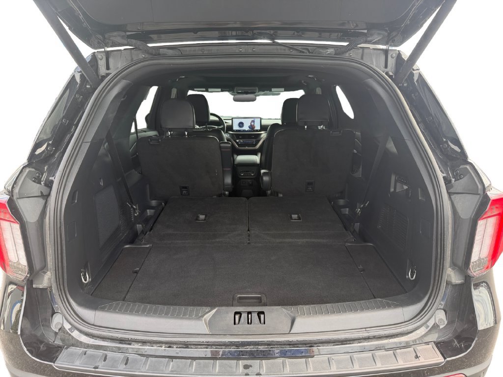 Used 2025 Ford Explorer ST AWD/4WD image 31