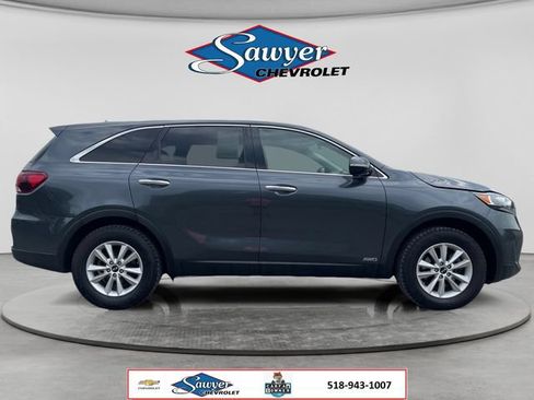 Used 2020 Kia Sorento LX AWD/4WD image 6