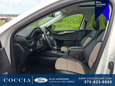 Certified 2022 Ford Escape Titanium w/ Titanium Elite Package AWD/4WD image 13