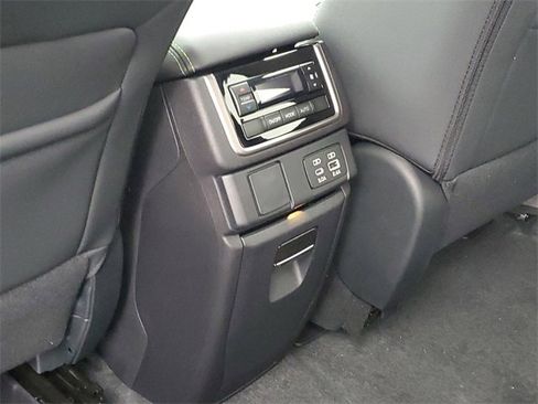 New 2025 Subaru Ascent Onyx Edition image 12