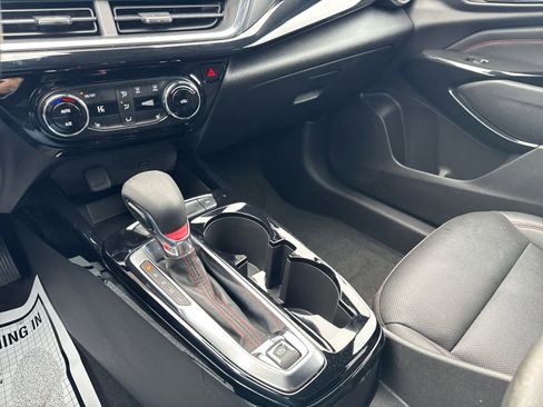 Used 2025 Chevrolet Trax RS image 23