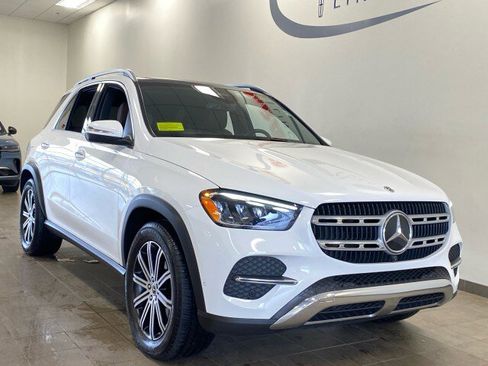 Used 2024 Mercedes-Benz GLE 350 4MATIC image 2