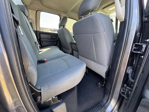 Used 2018 RAM 1500 Express image 17