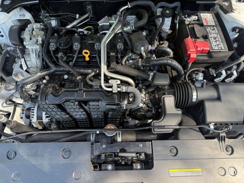 Used 2025 Nissan Altima 2.5 SR image 29