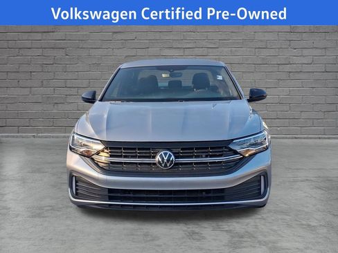 Used 2023 Volkswagen Jetta Sport FWD image 2