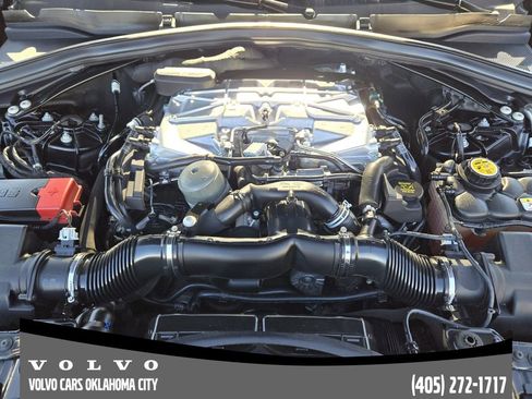 Used 2020 Jaguar F-PACE SVR image 30