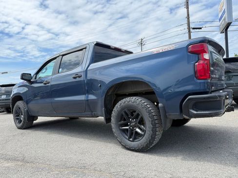 Used 2019 Chevrolet Silverado 1500 Custom Trail Boss w/ Custom Convenience Package AWD/4WD image 4