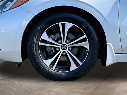 Certified 2022 Nissan Sentra SV FWD image 31
