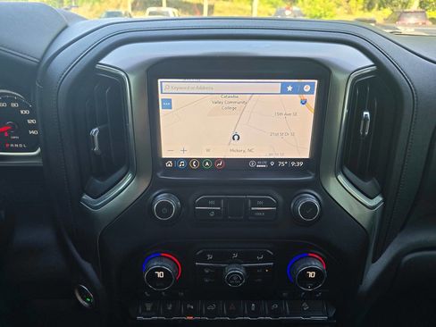Used 2021 Chevrolet Silverado 2500 LTZ w/ LTZ Premium Package AWD/4WD image 27