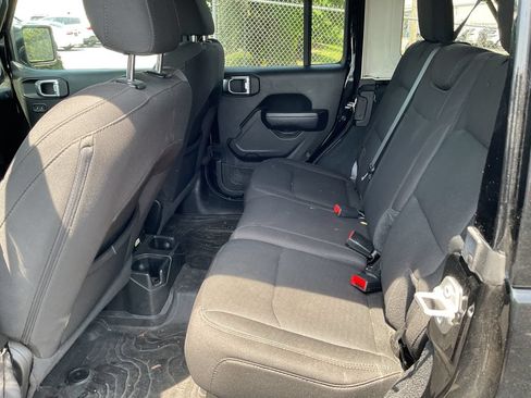 Used 2022 Jeep Wrangler Unlimited Sport AWD/4WD image 10