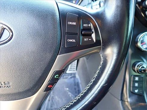 Used 2015 Hyundai Genesis 3.8 RWD image 15
