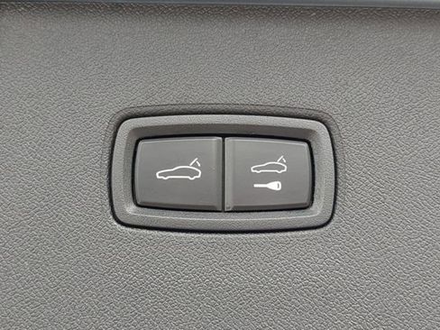 Used 2025 Porsche Cayenne GTS image 10