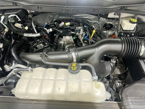 Used 2024 Ford F150 XLT w/ Equipment Group 302A MID RWD image 31