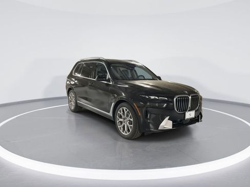 Used 2026 BMW X7 xDrive40i image 2