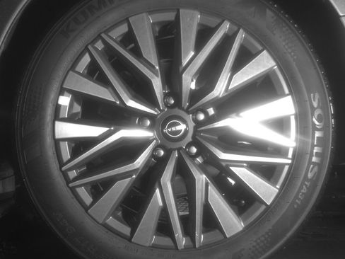 Used 2025 Nissan Altima 2.5 SV image 14