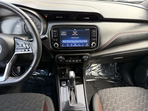 Used 2021 Nissan Kicks SR image 15