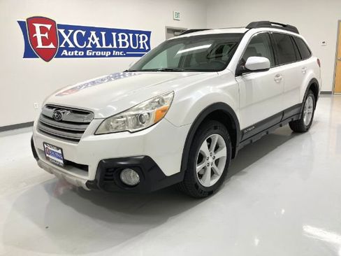 Used 2014 Subaru Outback 2.5i Limited AWD/4WD image 8