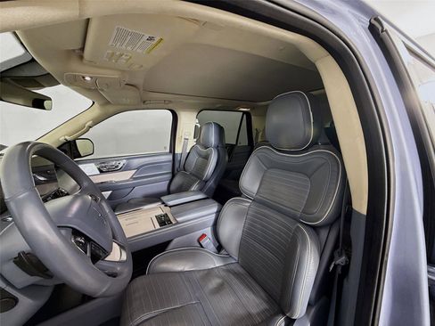Used 2020 Lincoln Navigator L Black Label image 12