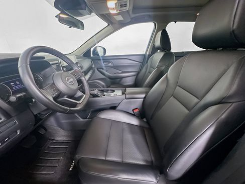 Used 2024 Nissan Rogue SV w/ SV Premium Package FWD image 13