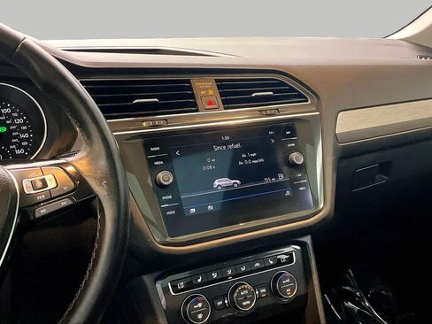 Used 2019 Volkswagen Tiguan SE w/ Panoramic Sunroof Package FWD image 7