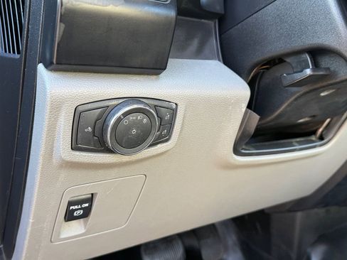 Used 2017 Ford F150 XL w/ Trailer Tow Package w/101A image 16