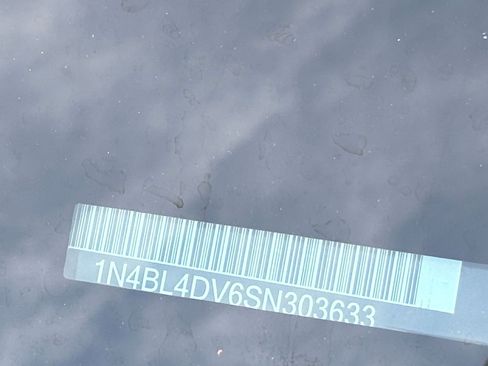 Used 2025 Nissan Altima 2.5 SV image 29