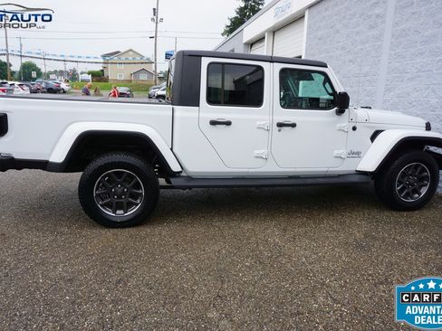 Used 2020 Jeep Gladiator Overland AWD/4WD image 12