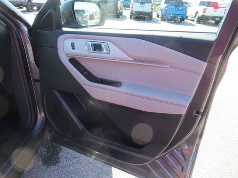 New 2026 Ford Explorer Active w/ Active Comfort Package image 21