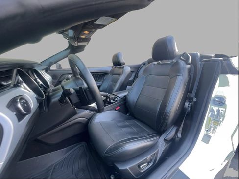 Used 2017 Ford Mustang Premium RWD image 24