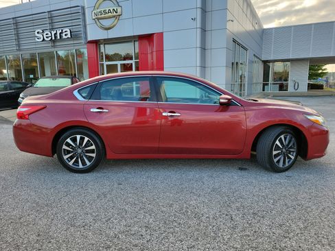 Used 2017 Nissan Altima 2.5 SL image 4