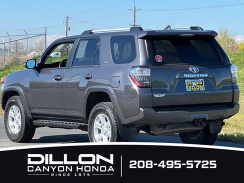 Used 2021 Toyota 4Runner SR5 Premium w/ Moonroof Package AWD/4WD image 6