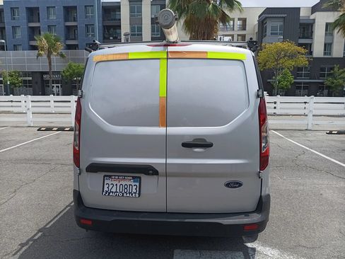 Used 2021 Ford Transit Connect XLT FWD image 5