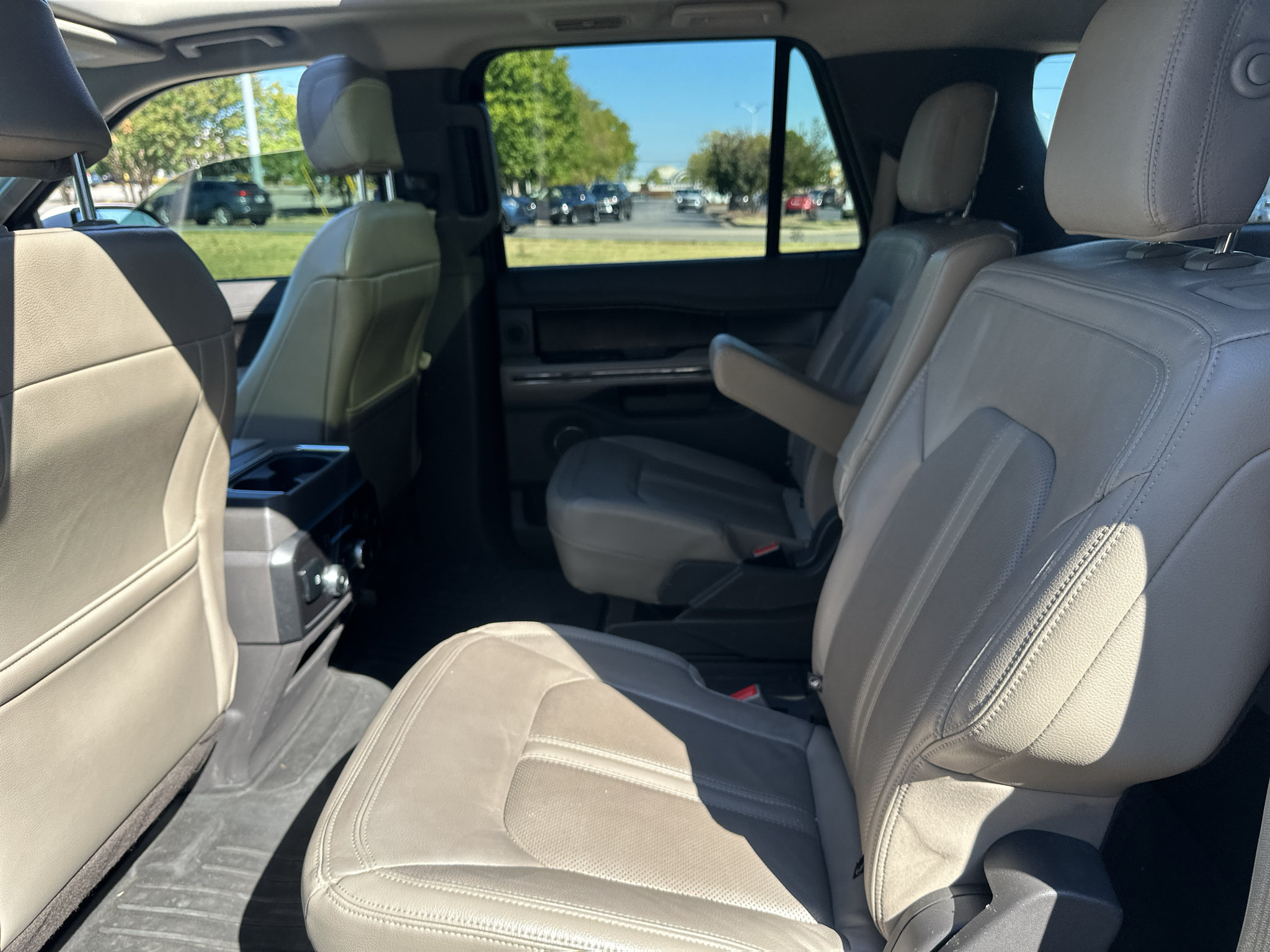 Used 2019 Ford Expedition Max Limited w/ Equipment Group 301A RWD image 16