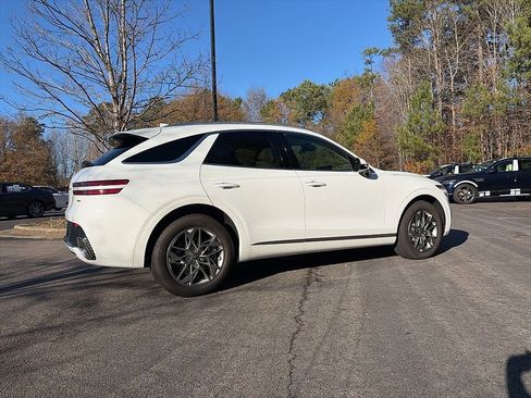 Used 2025 Genesis GV70 2.5T image 4
