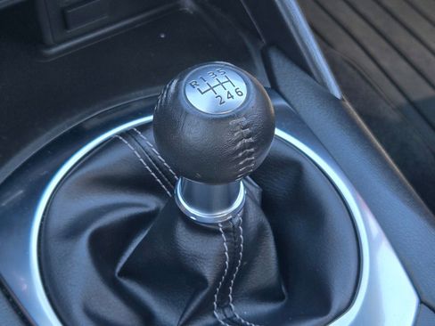 Used 2023 MAZDA MX-5 Miata Club RWD image 29