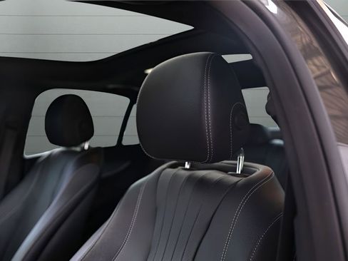 Used 2022 Mercedes-Benz E 350 4MATIC Sedan w/ Driver Assistance Package image 29